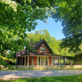 Upene Home, hotelli kohteessa Iecava