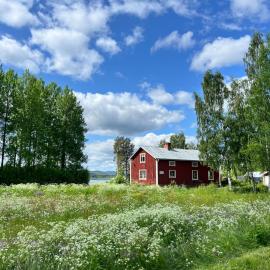 Trevlig villa mellan sjöarna i Vistträsk By.