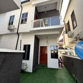 Four bedroom Luxury house Lekki