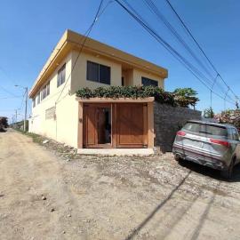 Casa General Villamil, amplia y cerca del mar, hotel sa Playas