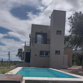 Mi lugar en el mundo, hotel a Cortaderas