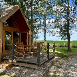 Ritopia Glamping, hotel in Kovilj