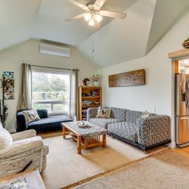 7 Mi to Dtwn Portland: Quiet Yet Central Home, Hotel in Portland