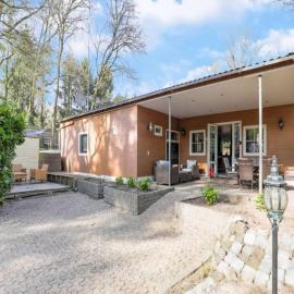 Zonnestroom, hotel in Meijel