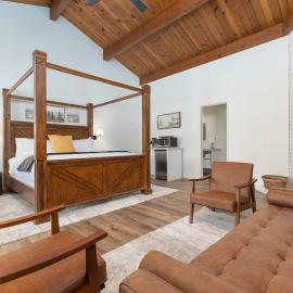 Camp Nelson Lodge Room 10, hotel in Ponderosa