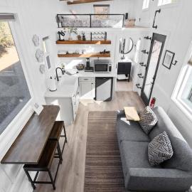 Tiny Home | Lewis Ranch 1, готель у місті Lindsay