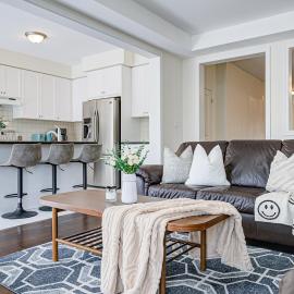 Richland Modern Luxury house, hotel en Richmond Hill
