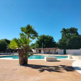 MOBIL HOME 6 Places - CLIMATISE, hotel in Aureilhan