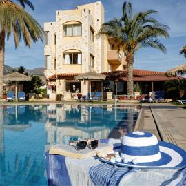 Danelis Studios & Apartments โรงแรมในมาเลีย