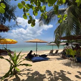 Secret Beach Bungalows، فندق في Haad Son