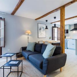 La Gaitona d'Aller - Apartamentos Cabañaquinta, hotel in Aller