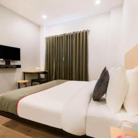 RROOMS Hotel Awadh Airport Hotel