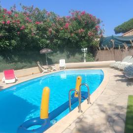 Maison Villa d'exception meublée piscine privée & cheminée a 2min plage et commerces