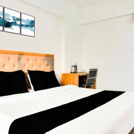 Townhouse Oak Pune Sant Nagar Wagholi Road Bus Station