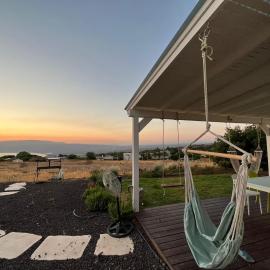 הבית על הנוף במושב רמות, hôtel à Moshav Ramot