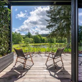 Hillview Hotel Grandvoir, hotelli kohteessa Neufchâteau