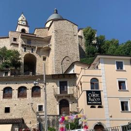 La Corte di Bacco Hotel & Ristorante, hotel em Cusano Mutri