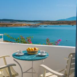 Beachfront Bocamviglies Rooms - Naoussa Bespoke View