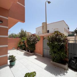 rez-de-chaussée villa pour famille, hotel in Sidi Bouzid