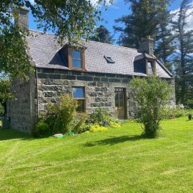 Cottage Farmhouse, hotel em Huntly