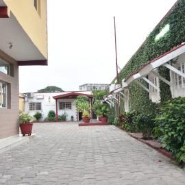 Hotel Ophelia Lodge, hotell i Port-Gentil
