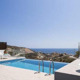 Royal Garden Villas