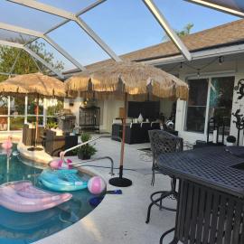 Gallery Suite Tropical Retreat Pool Access
