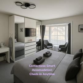 Great Georges Retreat Central Weymouth Beach Contactless Smart Accommodation
