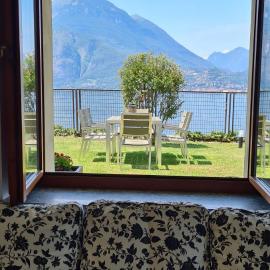 Villa Gli Ulivi - Ushuaia Apartment Lake & Garden View - Free Parking, hotel a Perledo
