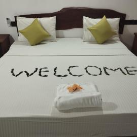 Pura Handa Home Stay, hotel a Kandalama