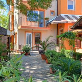Вила Фернандес, Hotel in Tschernomorez