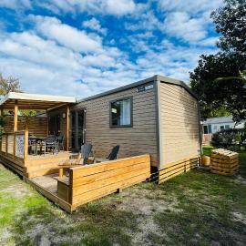Mobil Home Premium Camping Mayotte 5 CLIM TV LV R096, hotel din Biscarrosse