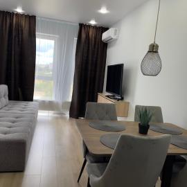 Апартаменти в ЖК City Park поруч з басейном, hotel a Cherkasy