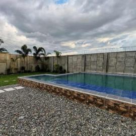 Private Villa Stay - Near Tarlac City, hotel u gradu Tarlak