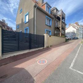 Sauna et Cosy 50m de la Mer avec Parking privé, hotel di Le Portel