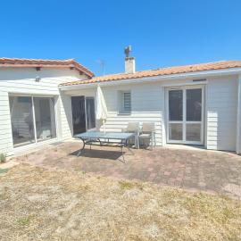 Maison LICORNE MARINE à 5 minutes à pied de la mer océan