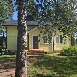 Pet Friendly Retreat - Sleeps 8 with Sauna, хотел в Koivisto