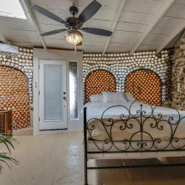 Tucson Bottle House - New Listing - Special Deals, hotel em Tucson