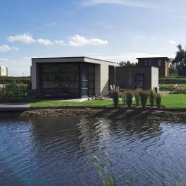 Marina Strandbad Chalet Aan het Oever mit Zaun Haus Nr 135