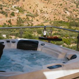 Mythos House, hotel em Episkopi Pafou