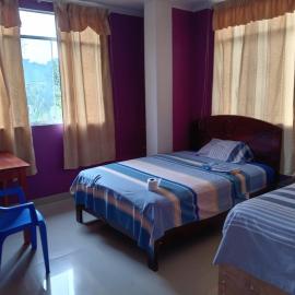 Airbn b Estancia ALVARADO، فندق في تينغو ماريا