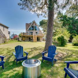 Private Dock & Beach Access: Outer Banks Area Home, hótel í Kill Devil Hills