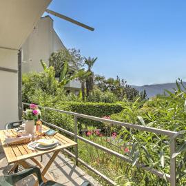 Apartment View And Pool - Happy Rentals, hotel u gradu Agno