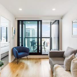 Modern 2BR in CBD w Full Amenities- Zodiak Stays