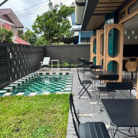 Angmo Hostel by Amaka, hotel di Chiang Mai