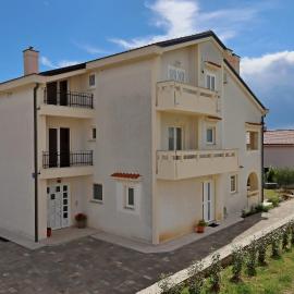 Apartments with parking space Punat, Krk - 20553