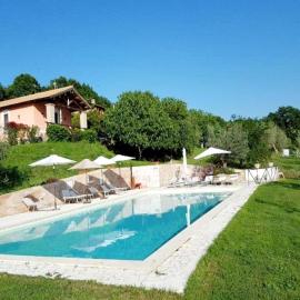 Rustic country house with a view of Lake Bolsena