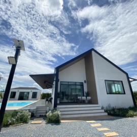 373 pool villa