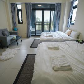 Yuejin Port B&B, hotel in T'u-k'u