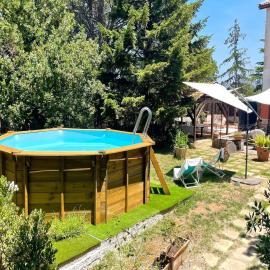 Villa in Cefalù with Pool and Forest Retreat, hotel a Castelbuono